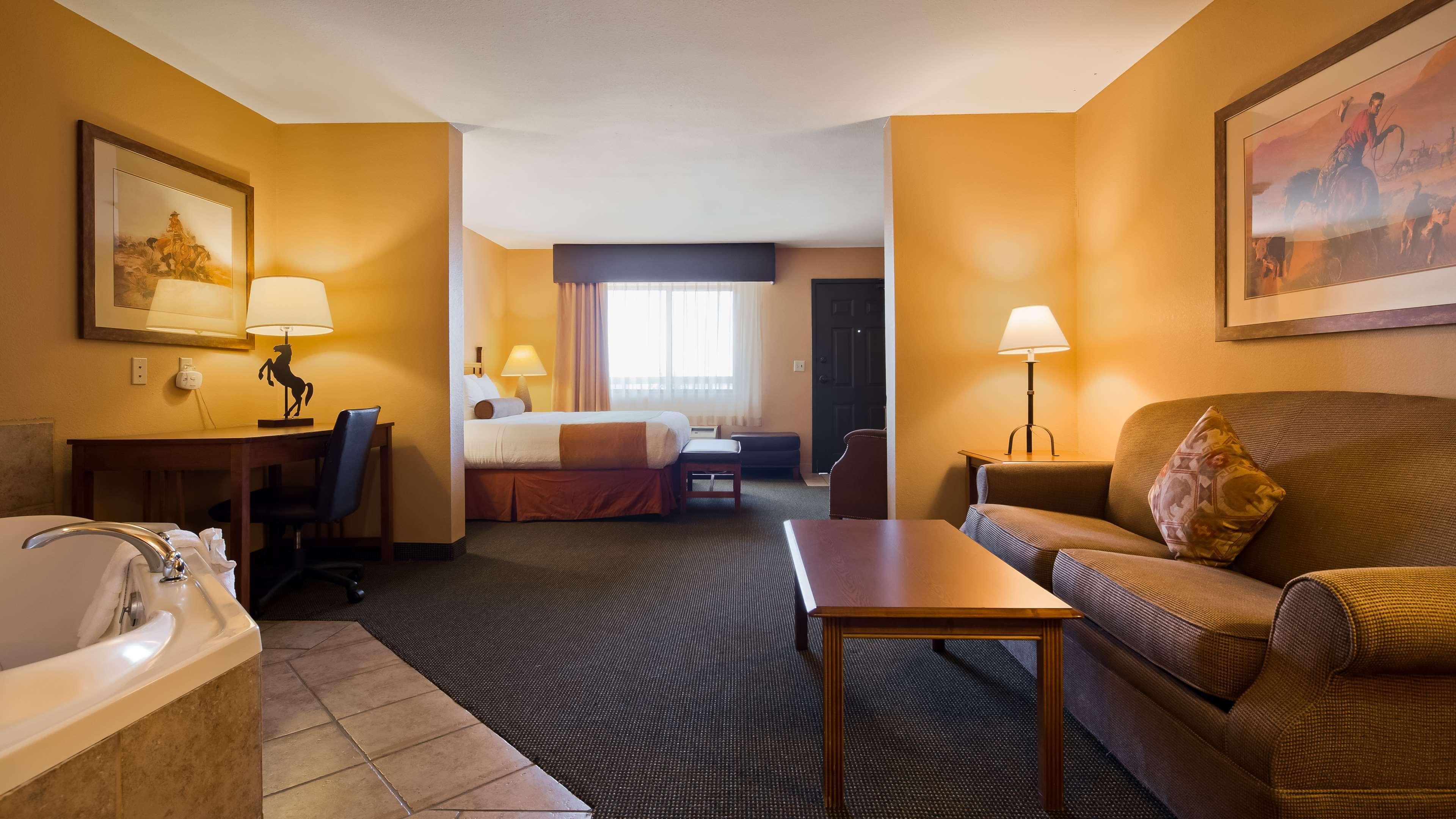 Best Western Plus Country Inn & Suites Dodge City Exteriör bild