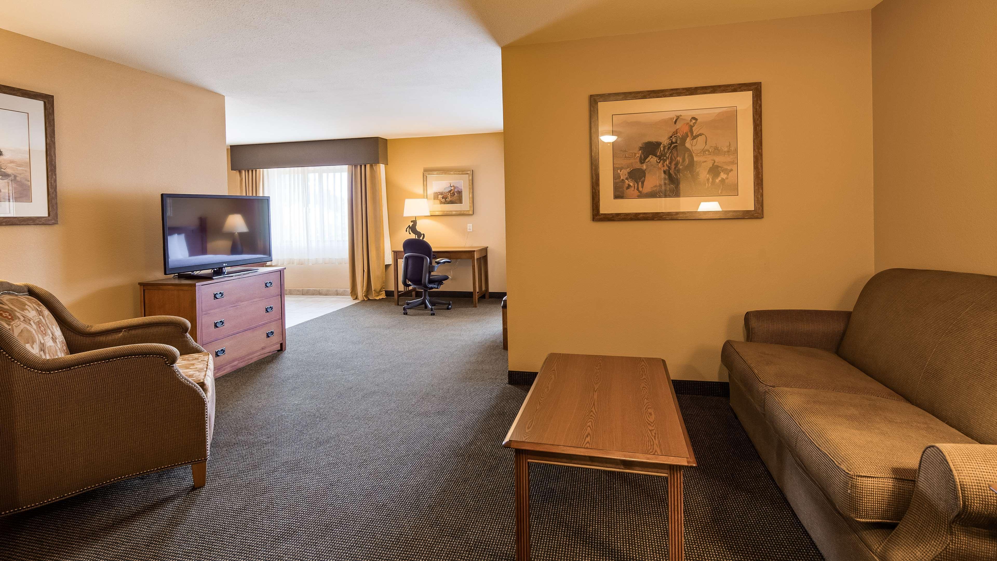 Best Western Plus Country Inn & Suites Dodge City Exteriör bild